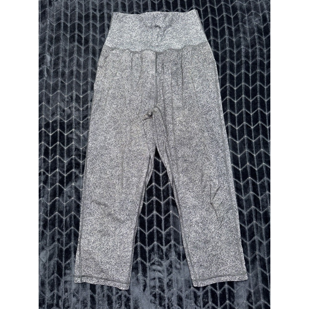 Lululemon Women's Tranquil Crop Pants Riot Mist Size 6